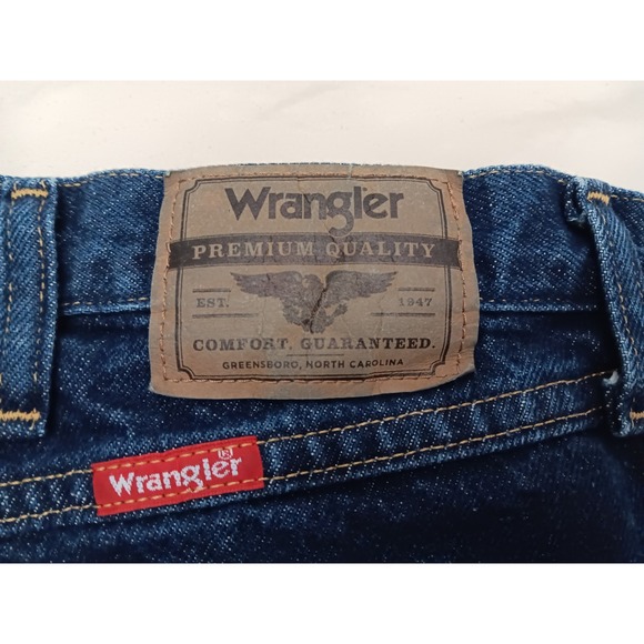 Wrangler Premium Quality Men's Regular Fit Dark Wash Denim‎ Jeans 42x30 - Picture 7 of 11